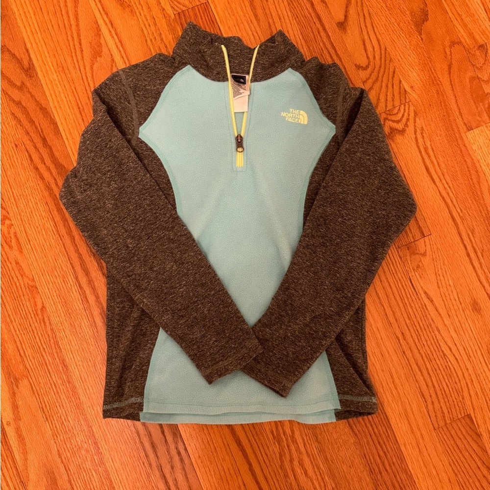 North Face gurls quarter zip fleece pullover